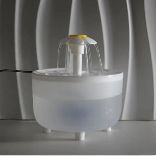 Cat Water Fountain with Constant Heat